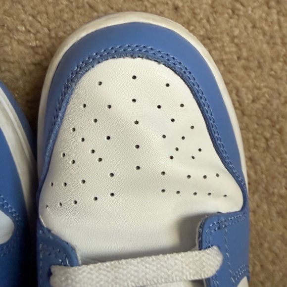 Nike Men's Dunks in Blue and White - Picture 4 of 5